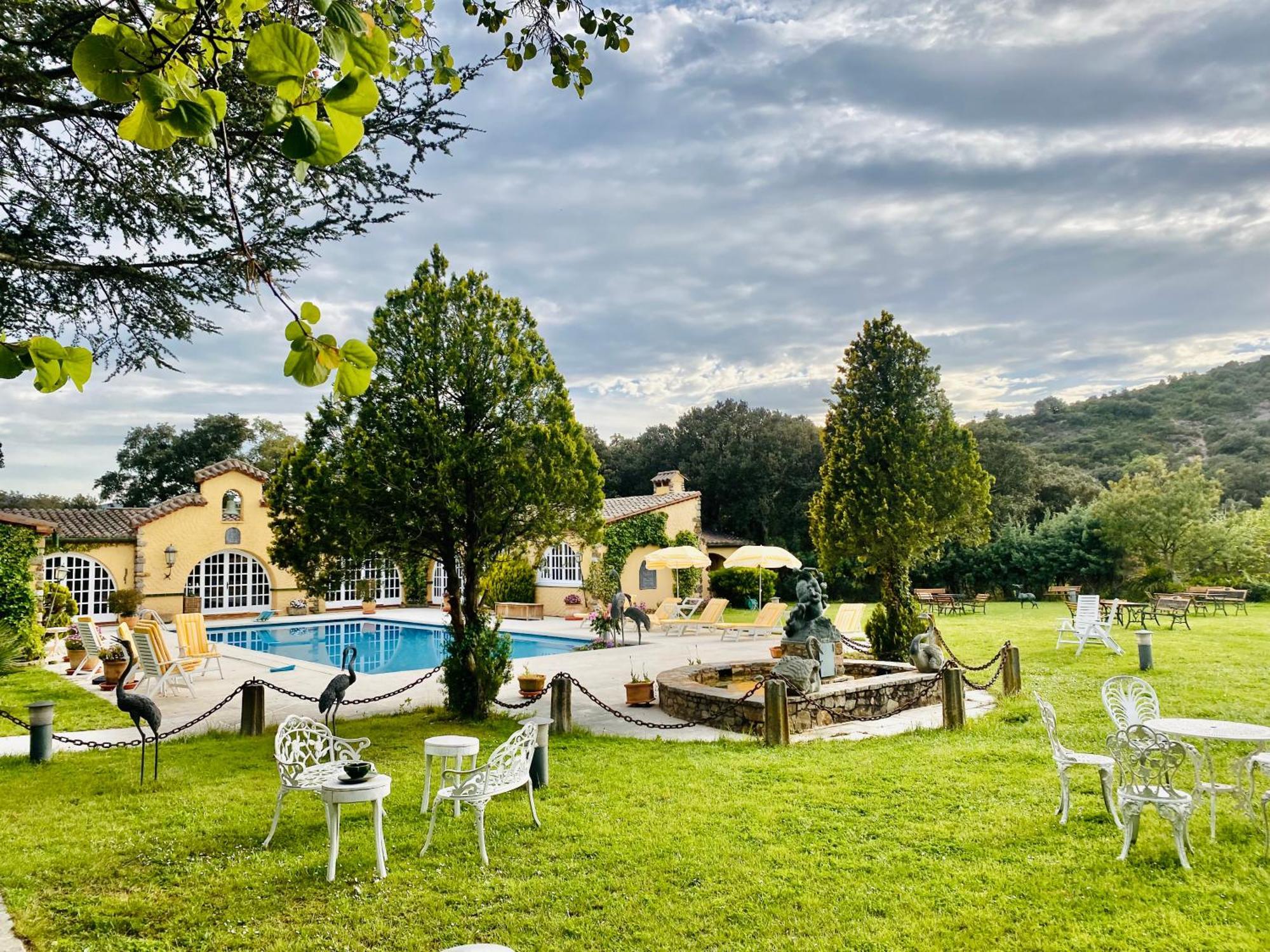 Masia Mimosa Apartment Darnius